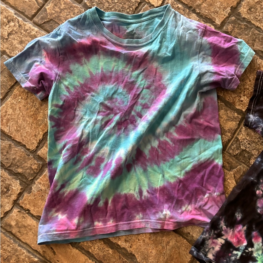 Bundle Of 2 Tie Dye Boys T Shirts - Picture 6 of 6